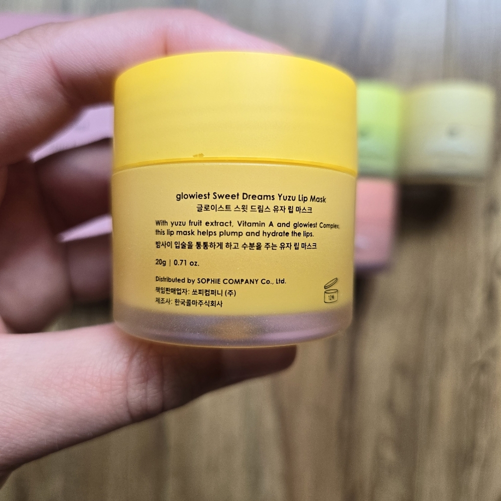 glowiest LIP BALM MASK - Picture 4 of 4